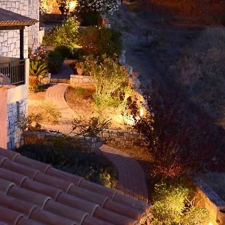 Petra Village Aparthotel 3*