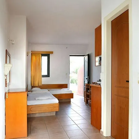 Aparthotel Petra Village 3*